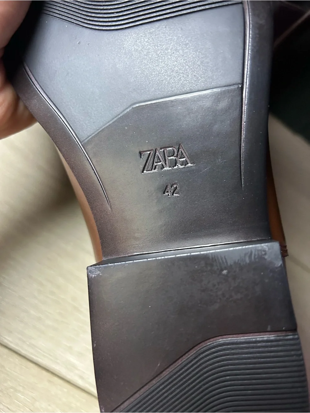 Zara polished brown