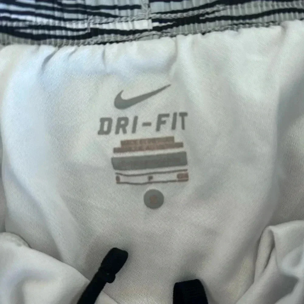 YOUTH size small Nike shorts. Used, excellent condition