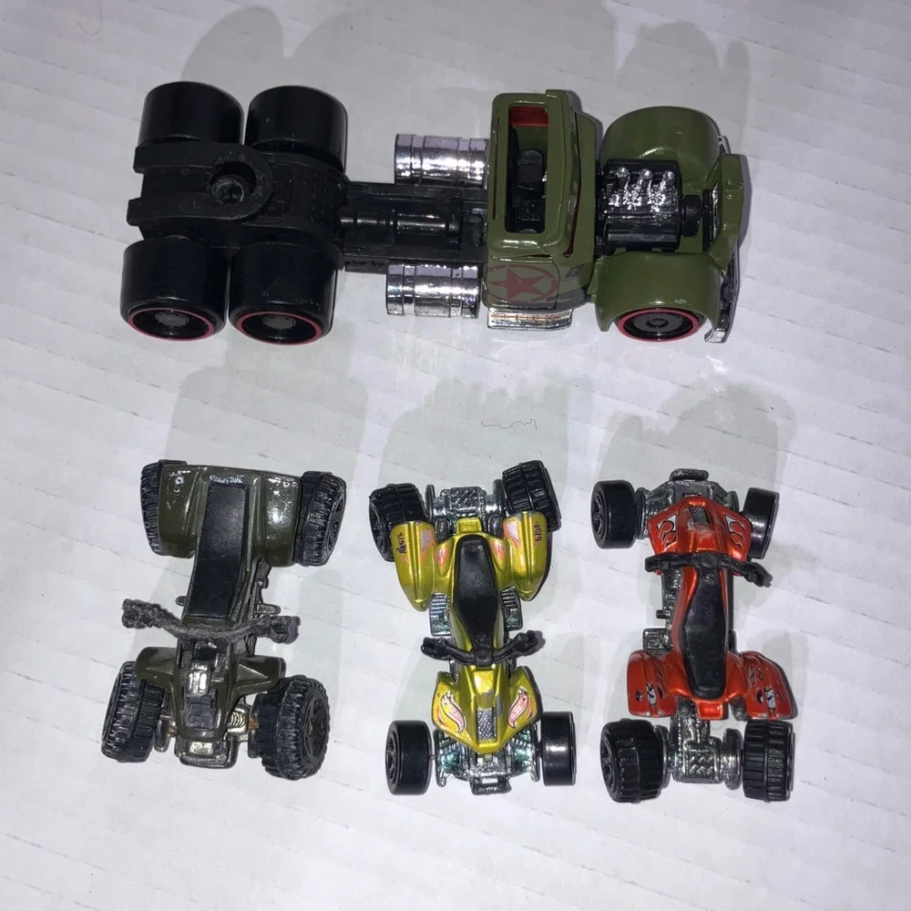 Hot Wheel Rugged Off-Road Toy Vehicle Set (3) 4-Wheelers‎ &  (1) Semi Truck