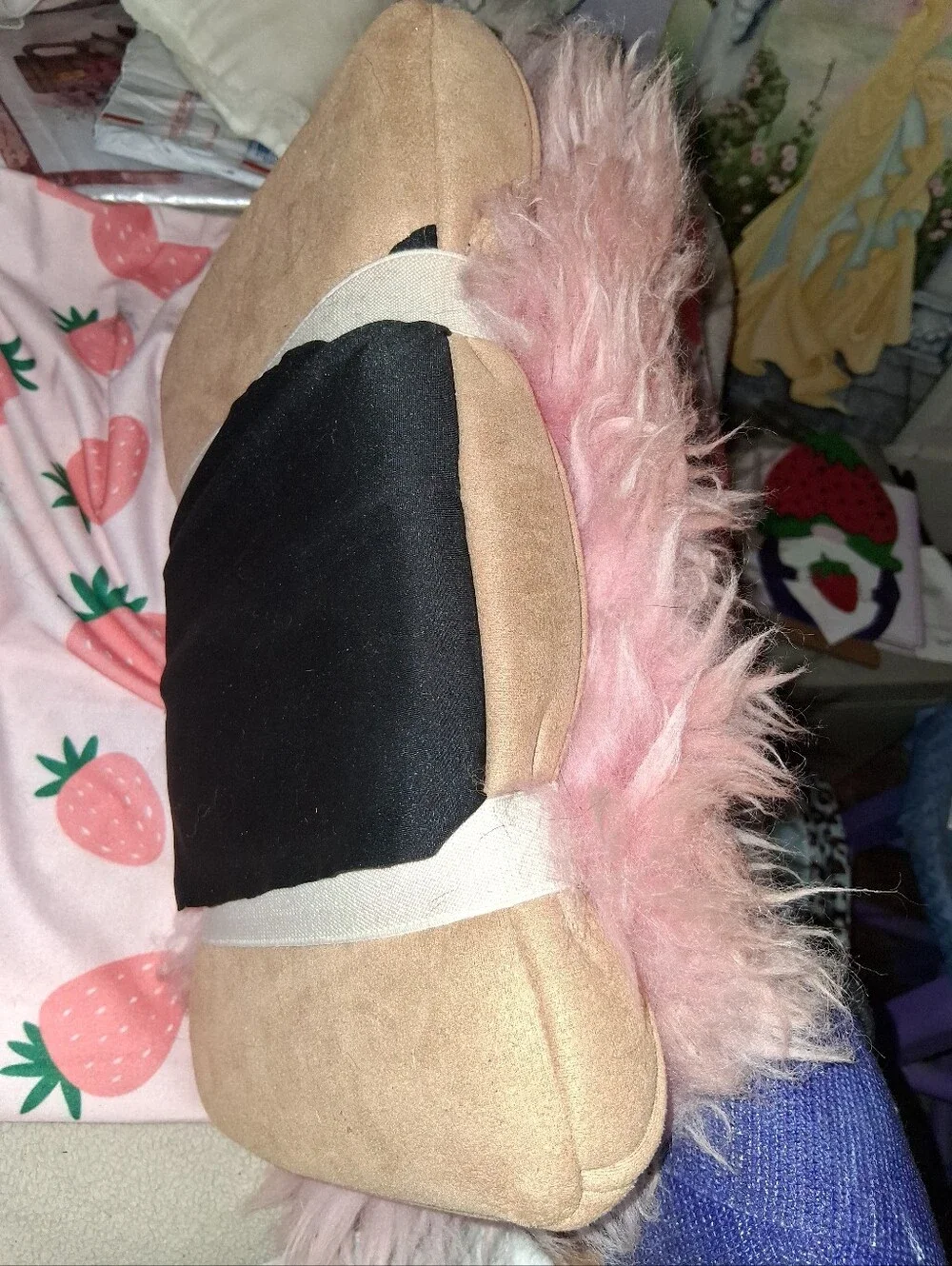 N/A fuzzy pink