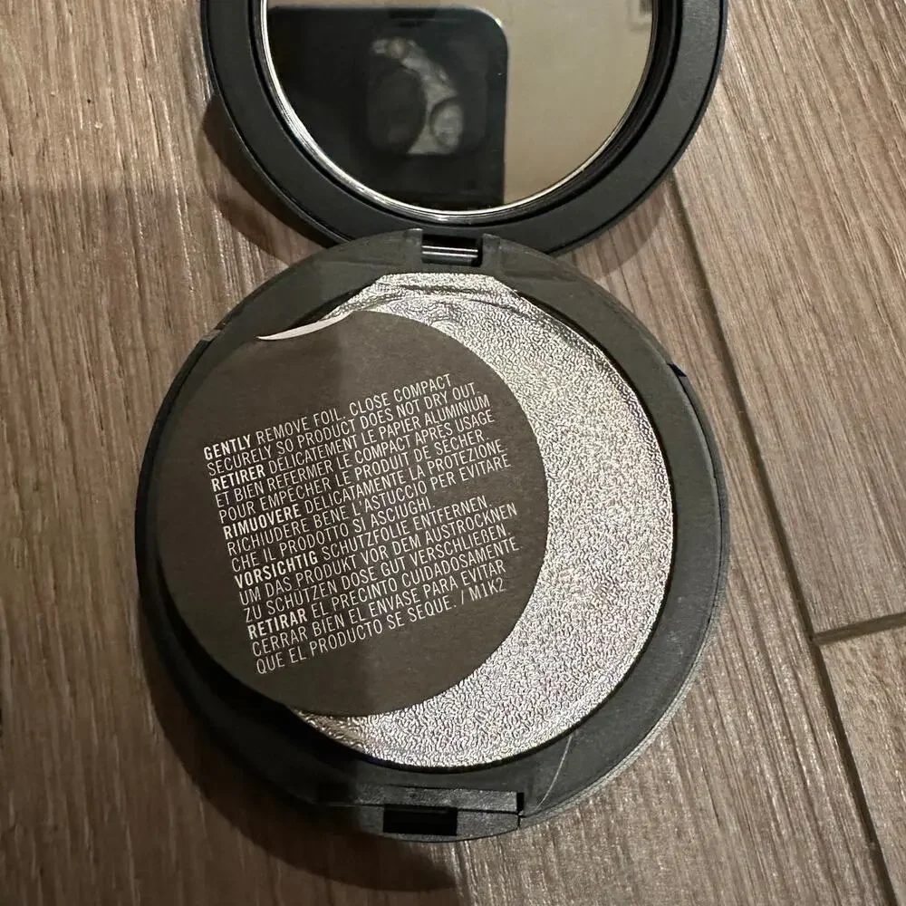 MAC Cosmetics mac studio