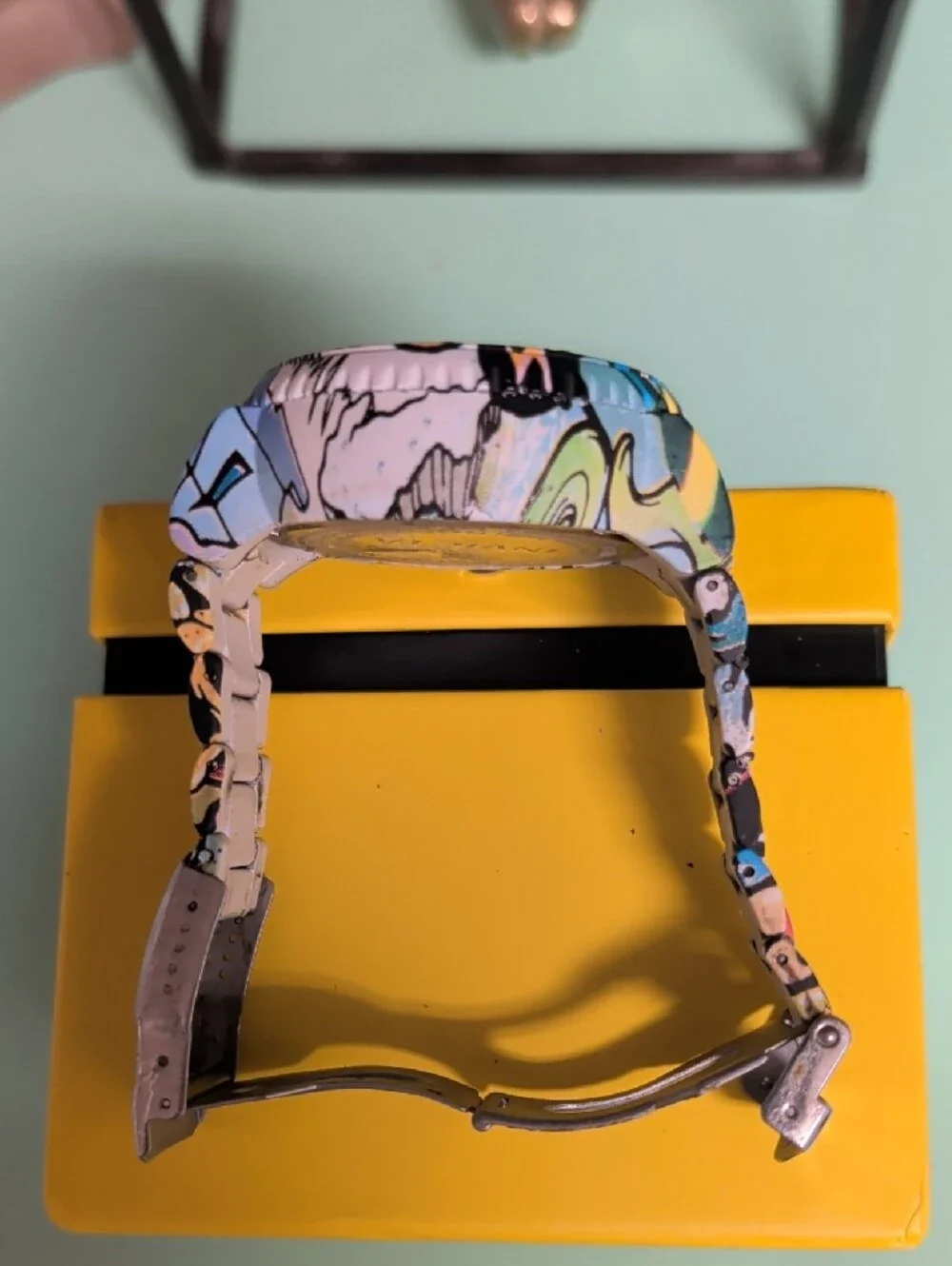 Invicta bold multicolor
