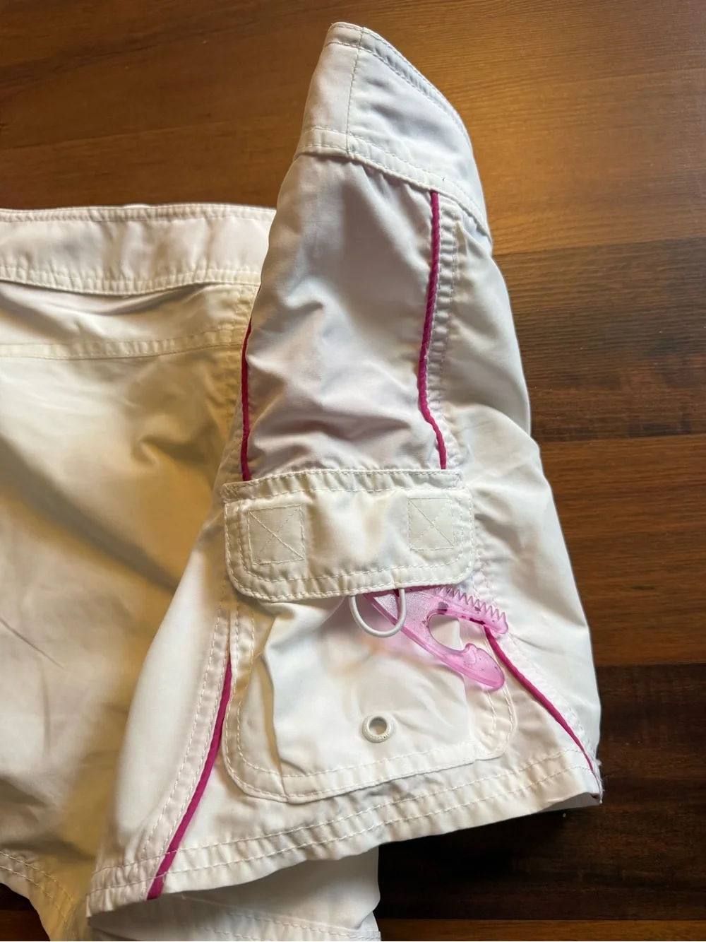 O'Neill White Women's Drawstring Board Swim Shorts With Pink Trim Y2K