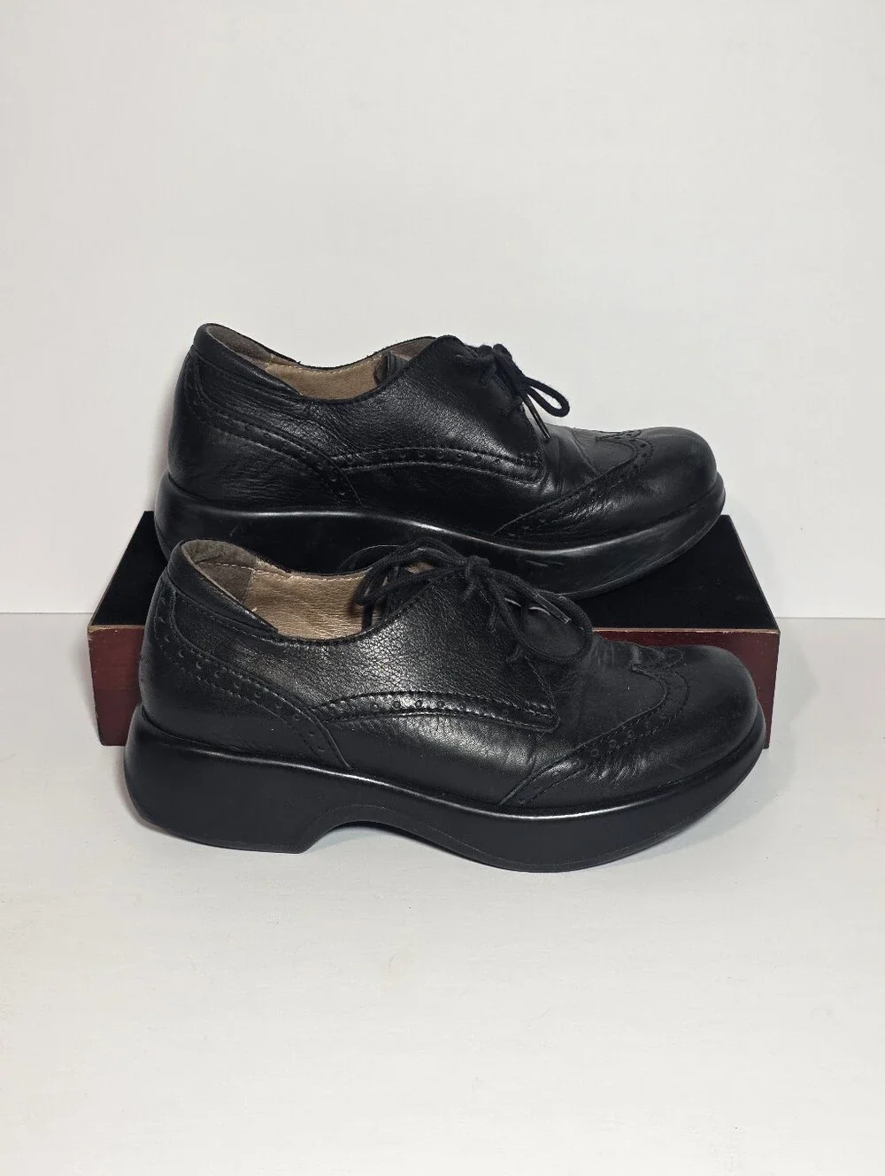 Vintage Black Leather Platform Oxford Shoes Wingtip Brogue Lace Up Women Size 37