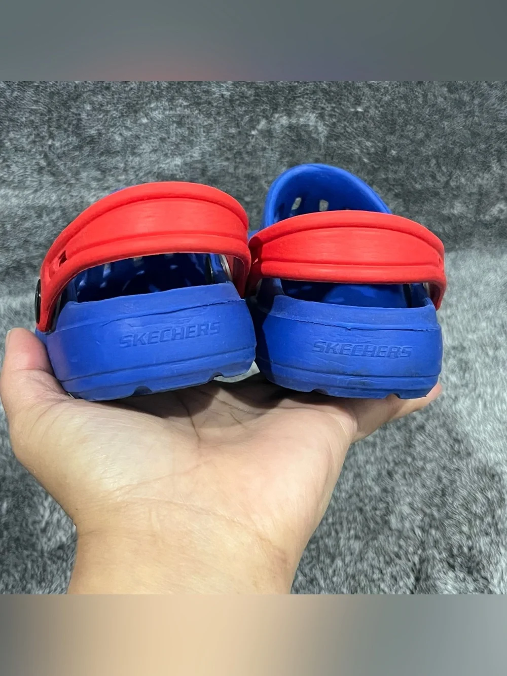 Skechers been details