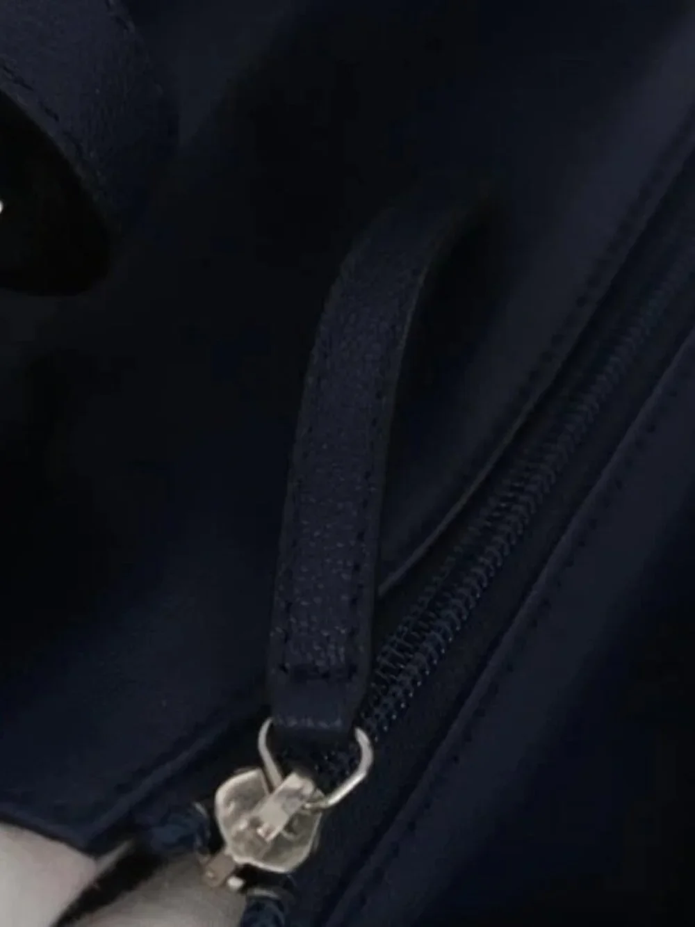 CHANEL brand	chanel color	navy