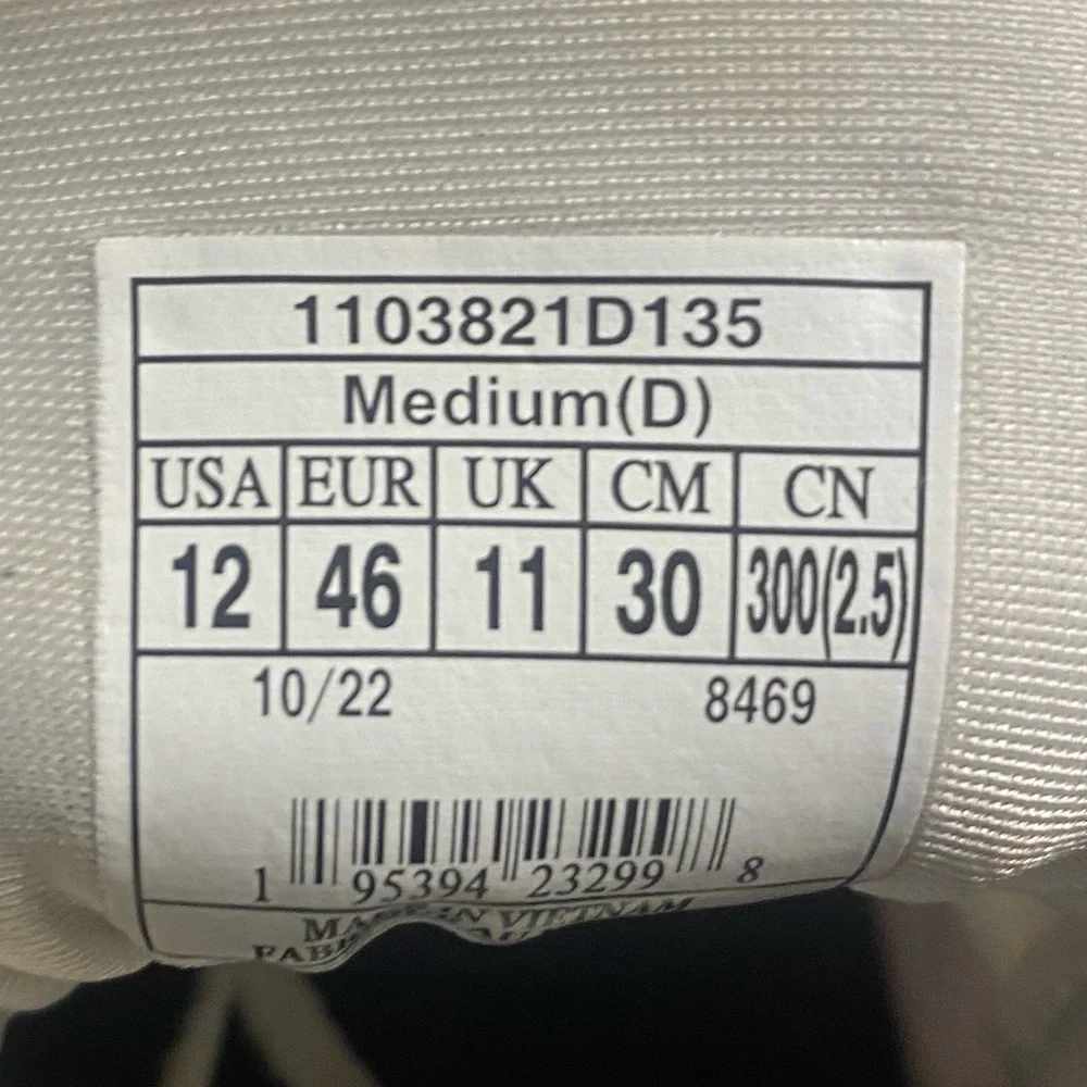 Brooks sleek supportive