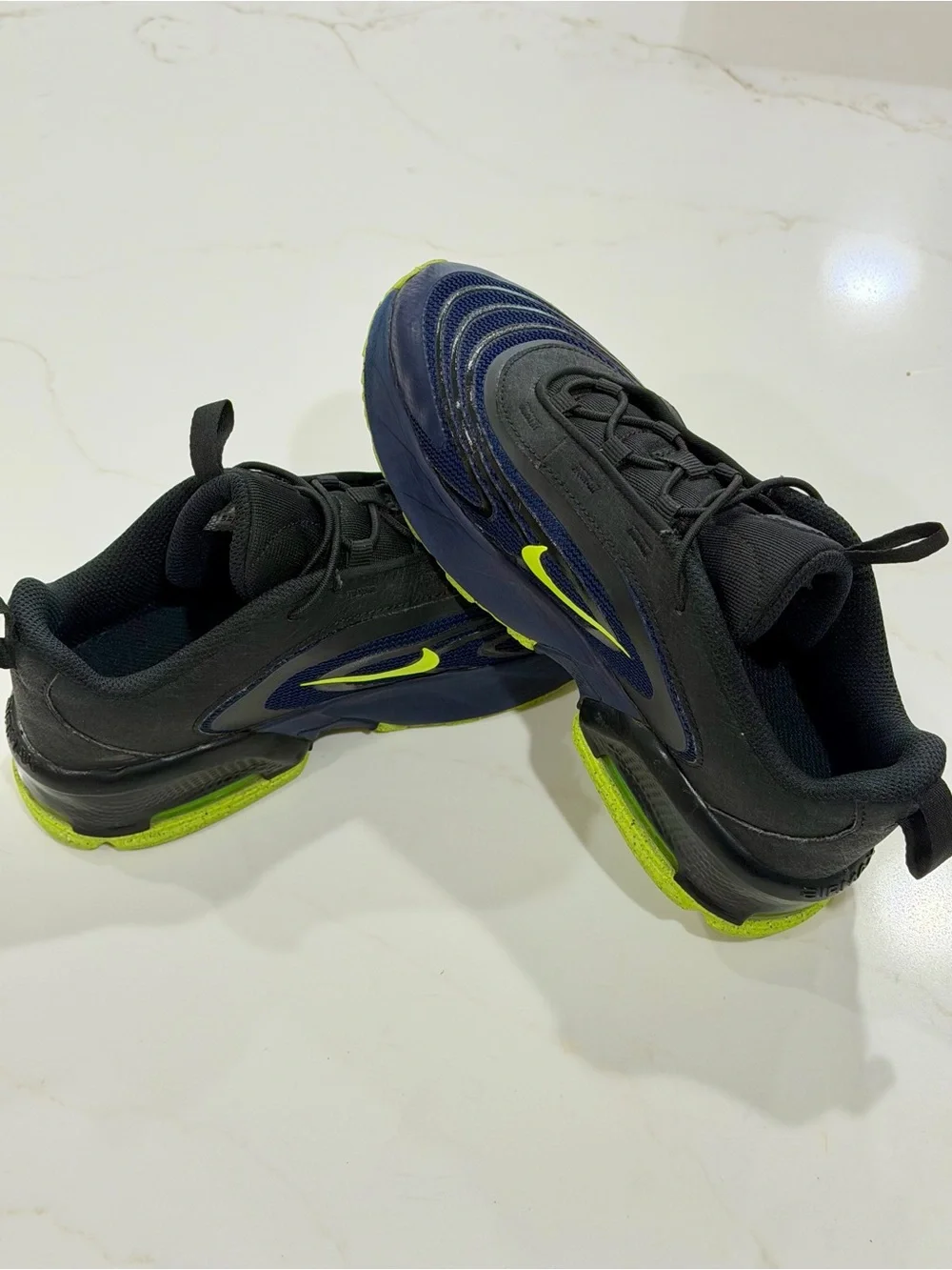 Nike Air Max Fire PS Blackened Blue Volt Sneakers Size 3Y Youth EUC w/ Box
