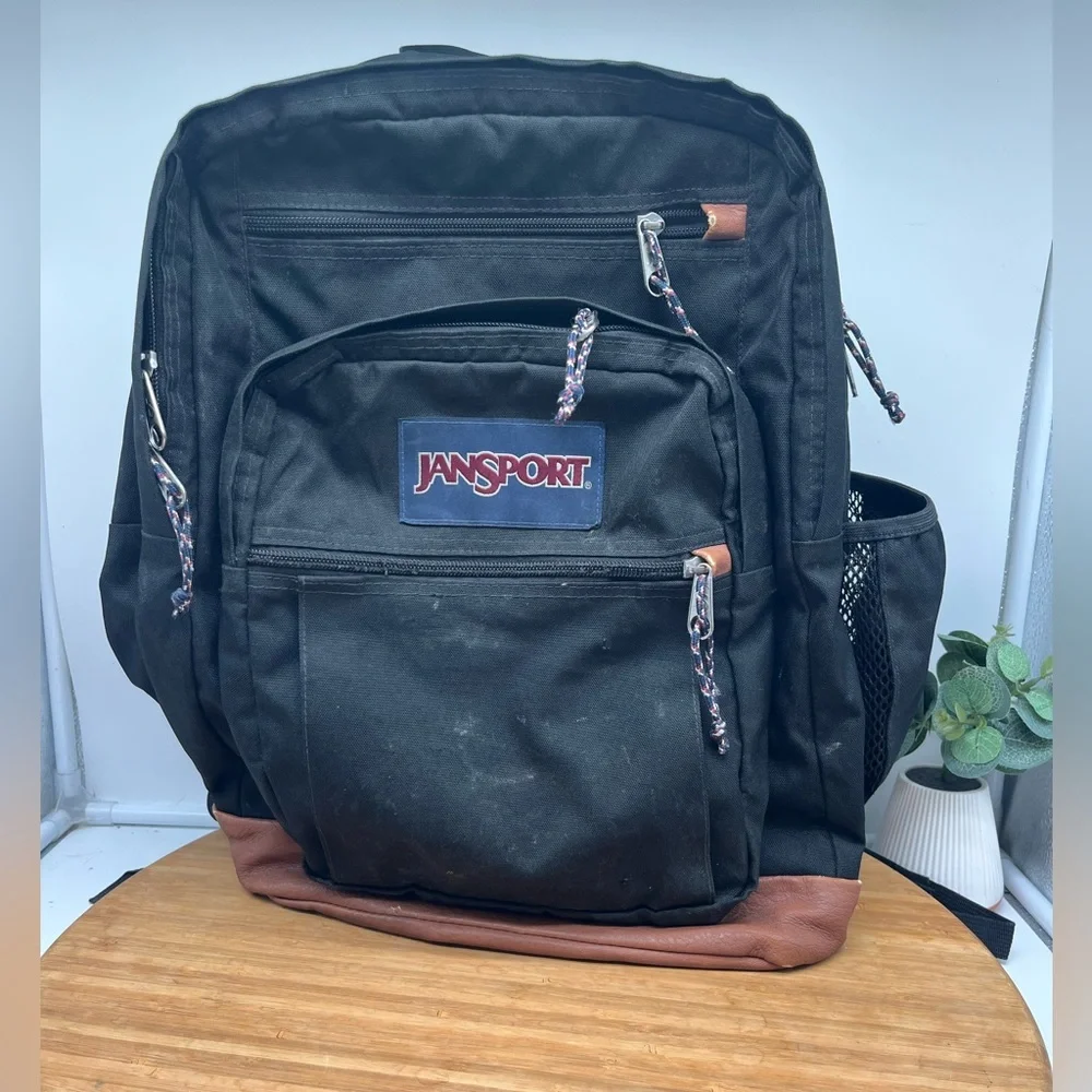 Vintage JANSPORT Leather Bottom Backpack Multipocket -‎ Black.