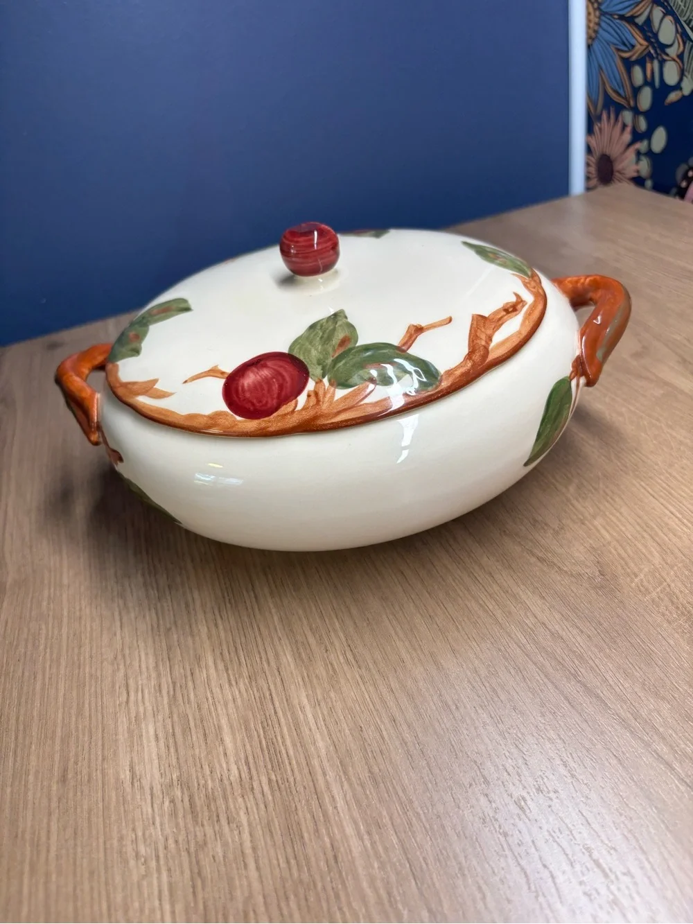 Franciscan vintage round