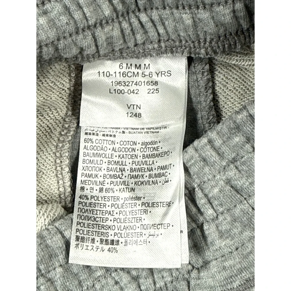 Nike Kids Size 6 Sportswear Futura Logo Heather Grey Pockets Shorts NWT