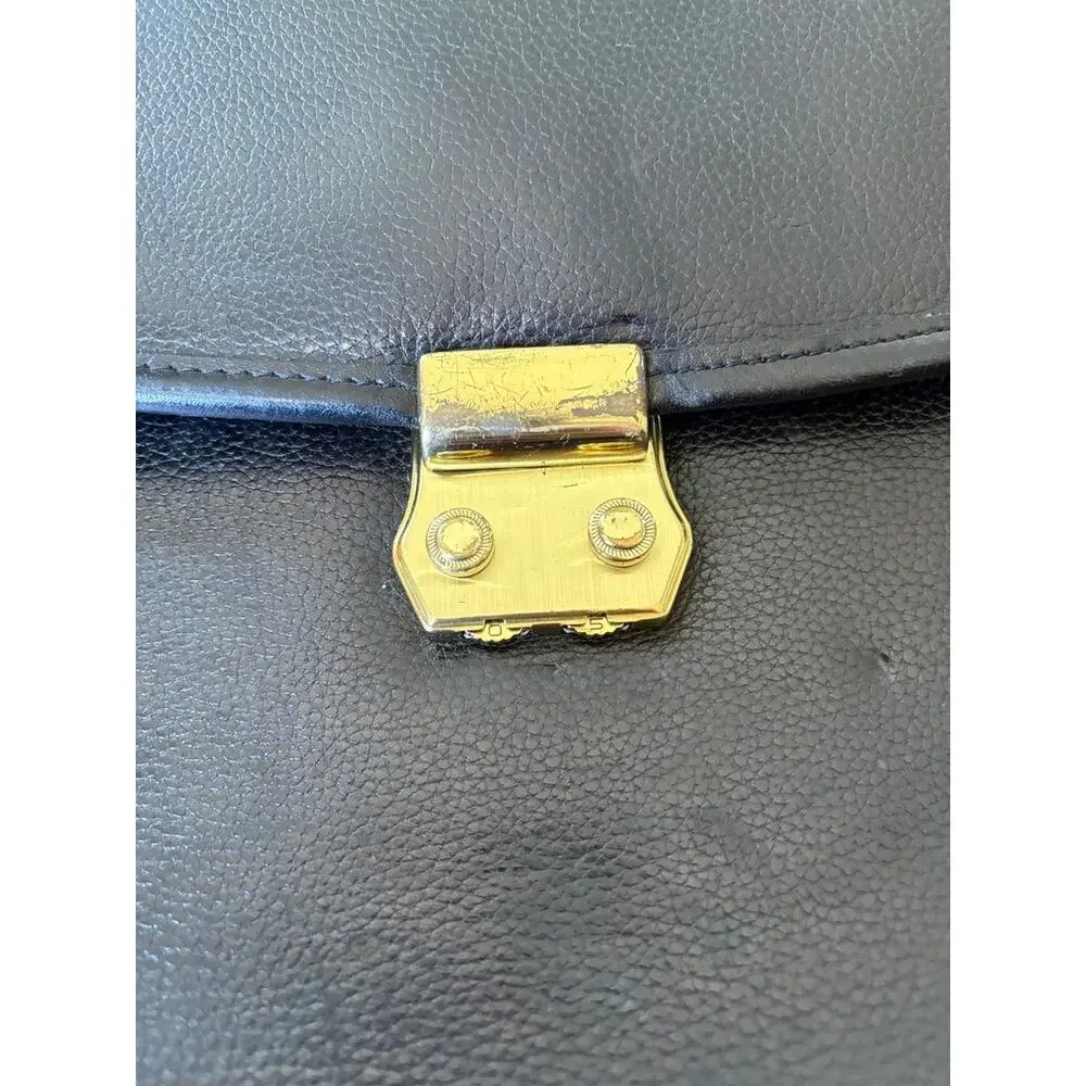 UNKNOWN material thick