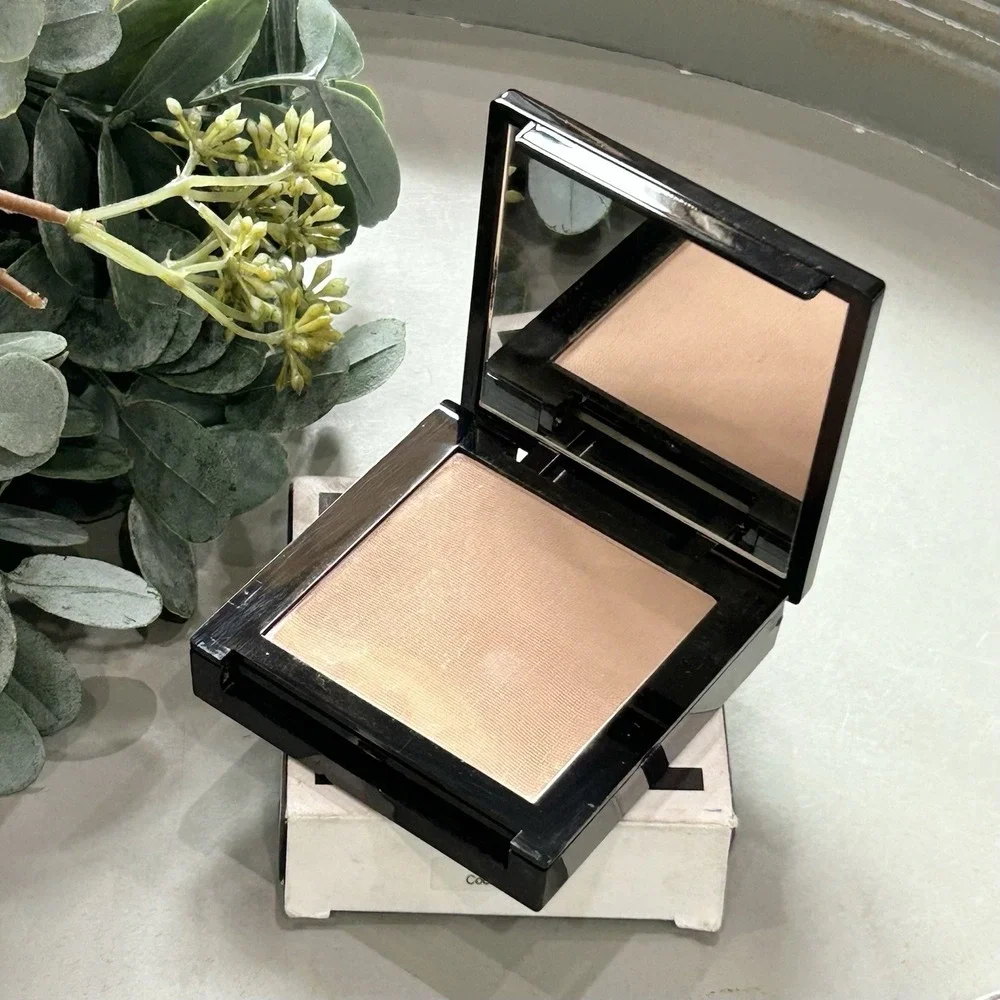 Makers Of Dreams make cosmetics