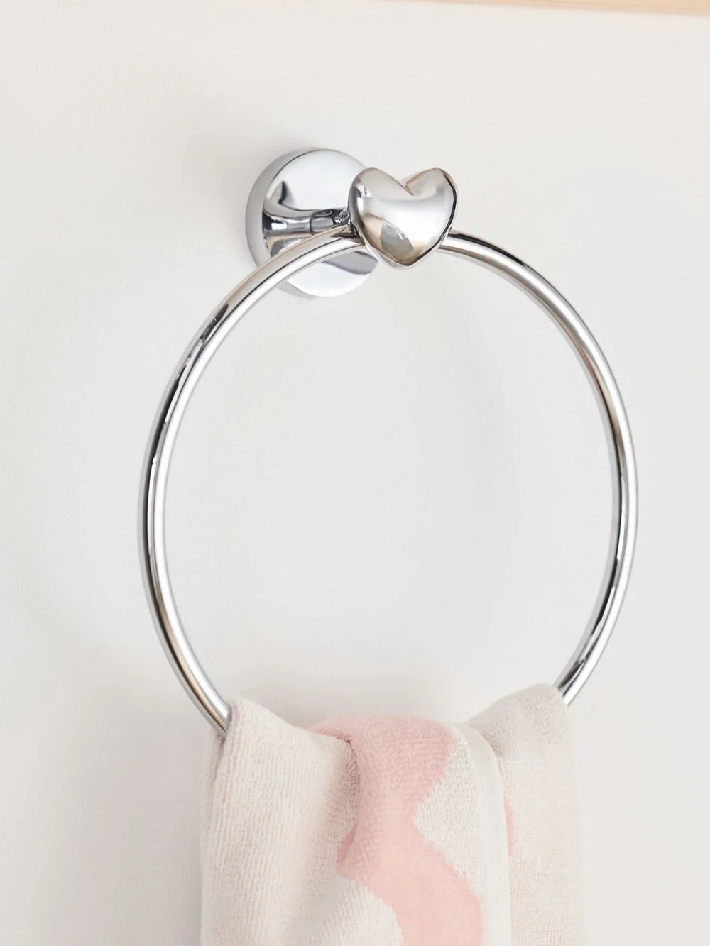 Anthropologie Amor Silvertone Towel Ring New