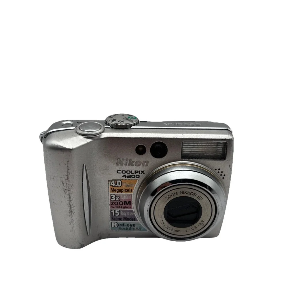 NIKON Coolpix E4200 Camera - 4.0MP, 3x Zoom -  For Parts Only‎