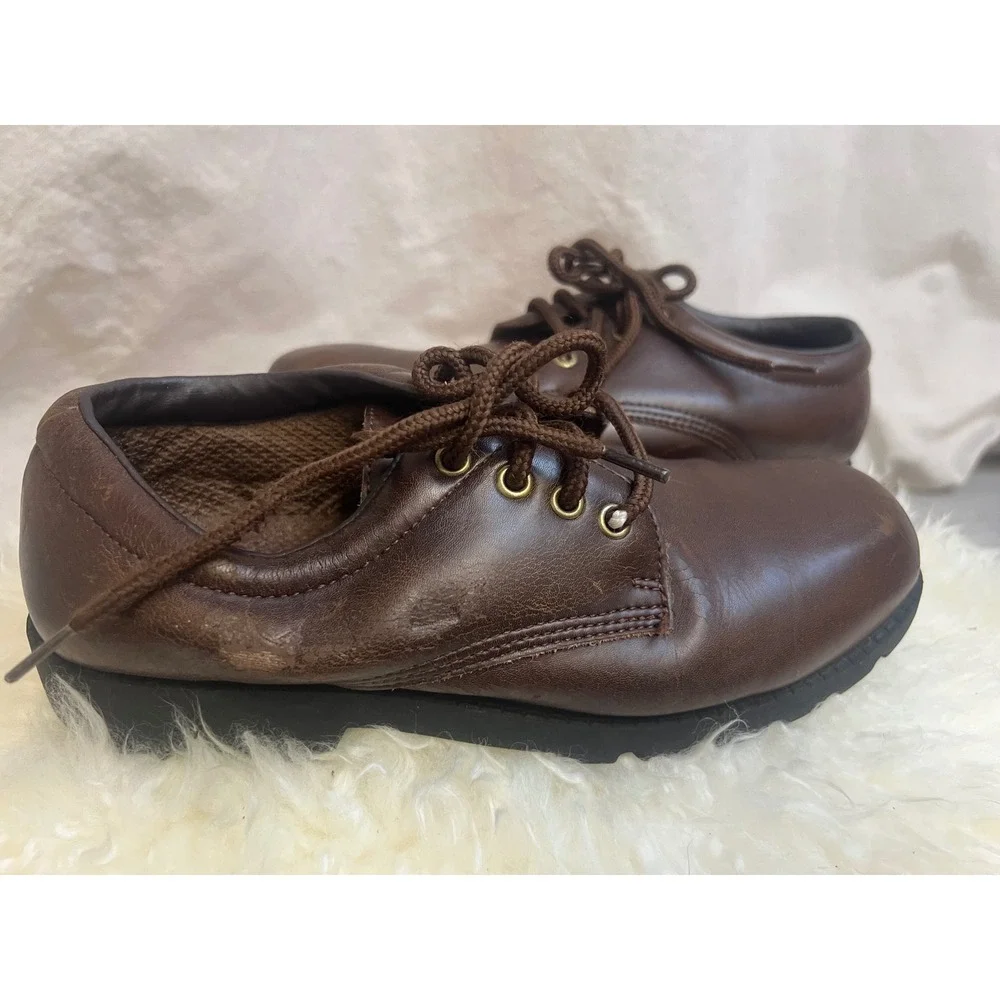 Hush Puppies adds brown ships