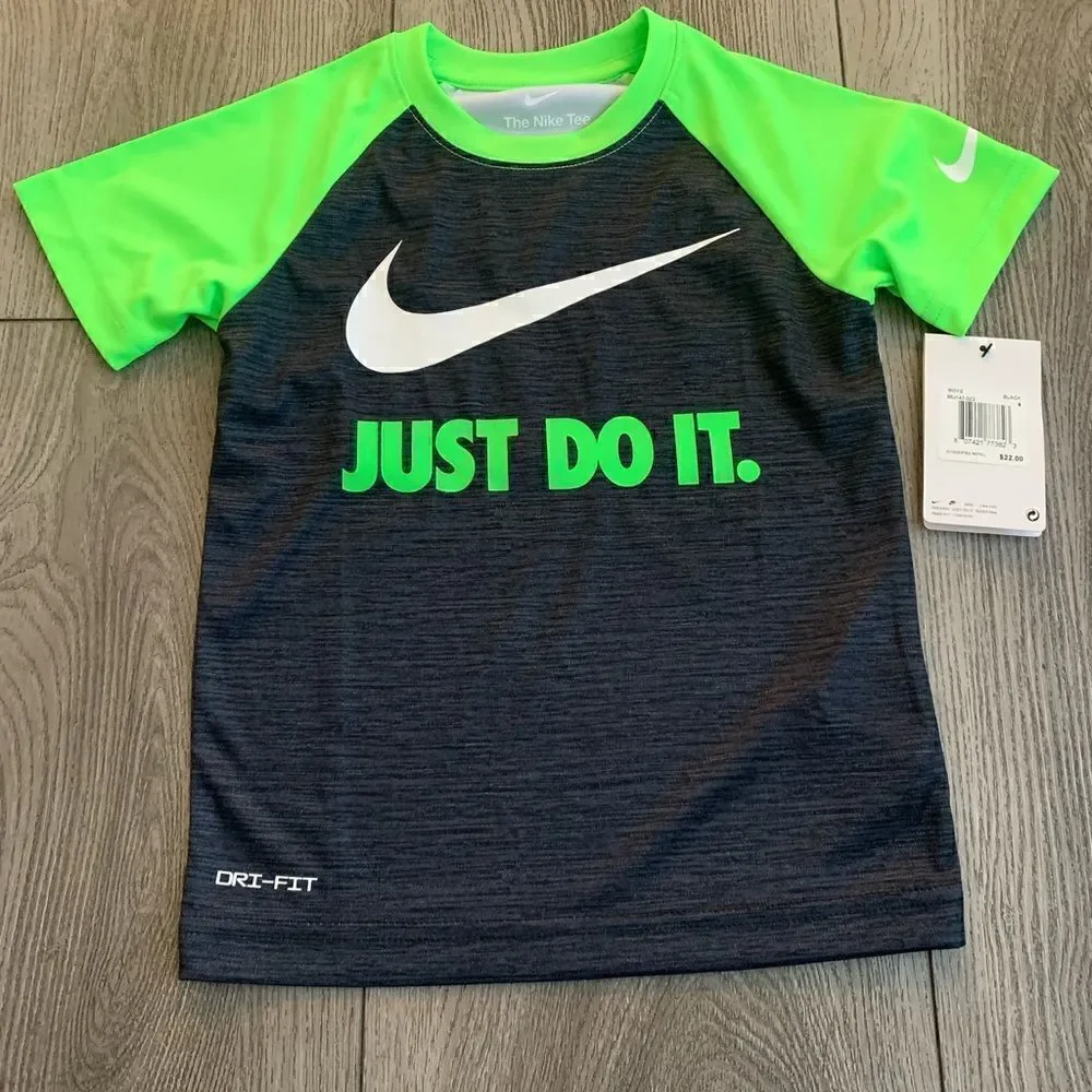 Nike boys graphic t shirt very lightweight and fresh for summer