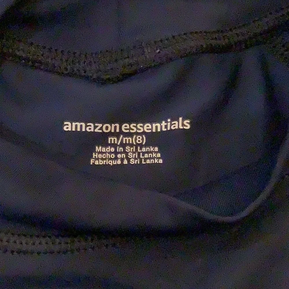 Amazon essentials rashguard