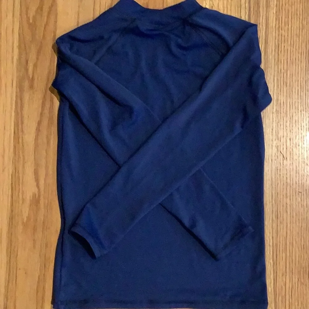 Amazon essentials rashguard