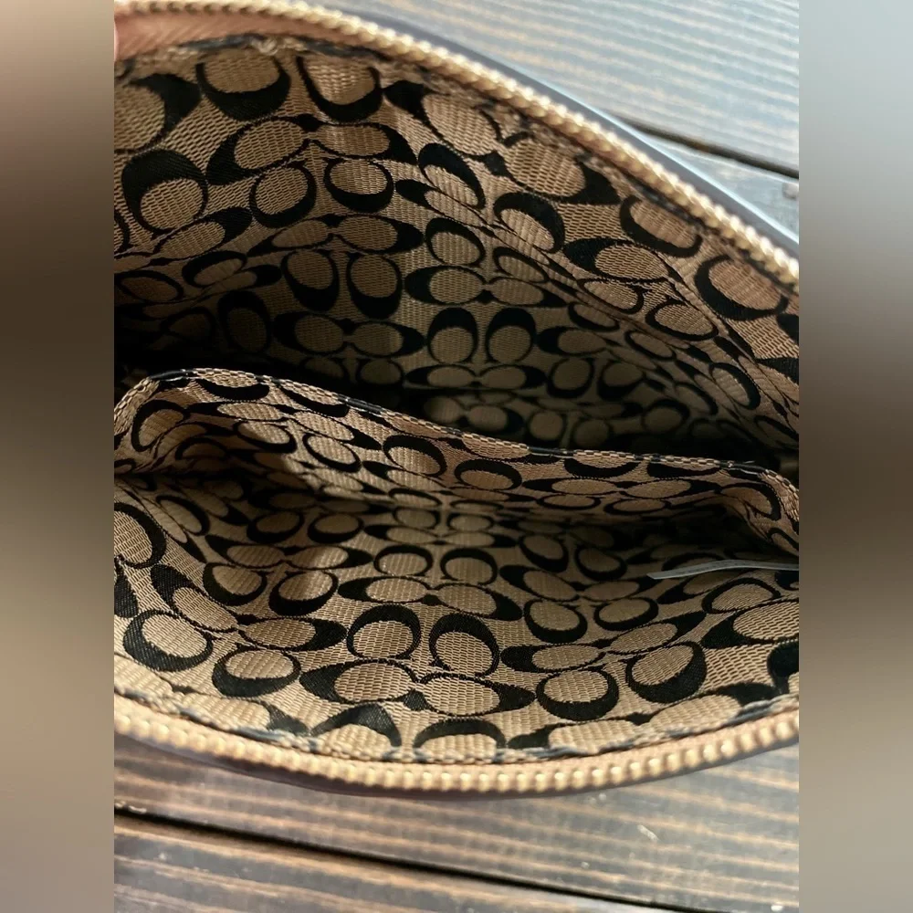 Coach genuine pebbled
