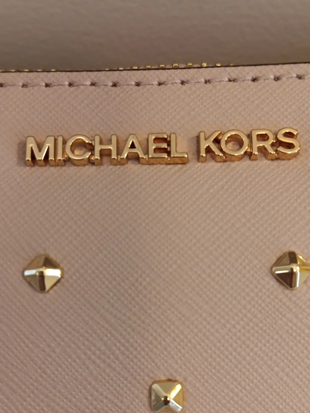 Michael Kors brand nwt has