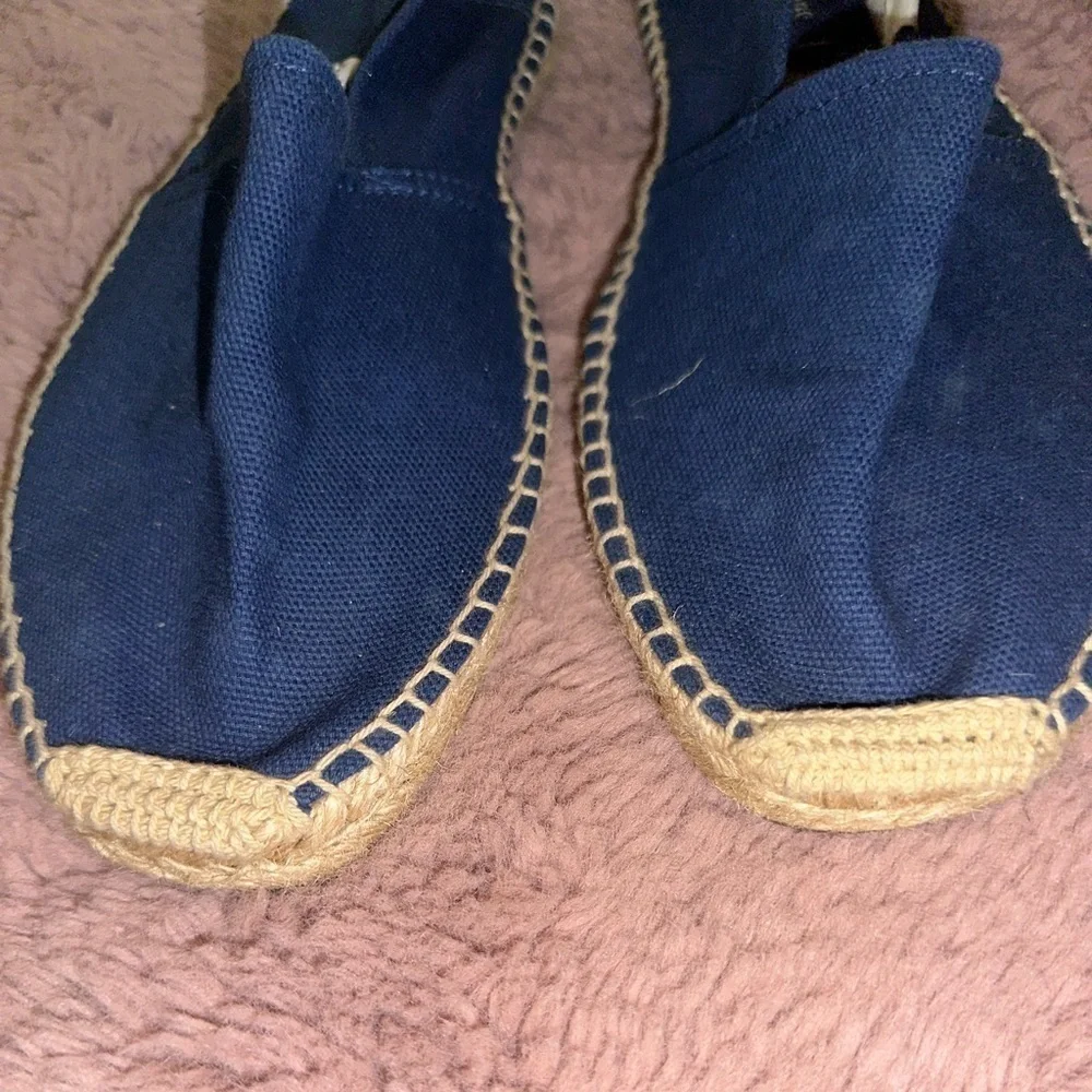 Soludos women’s espadrille blue slip on flats 9.5 vacation spring summer