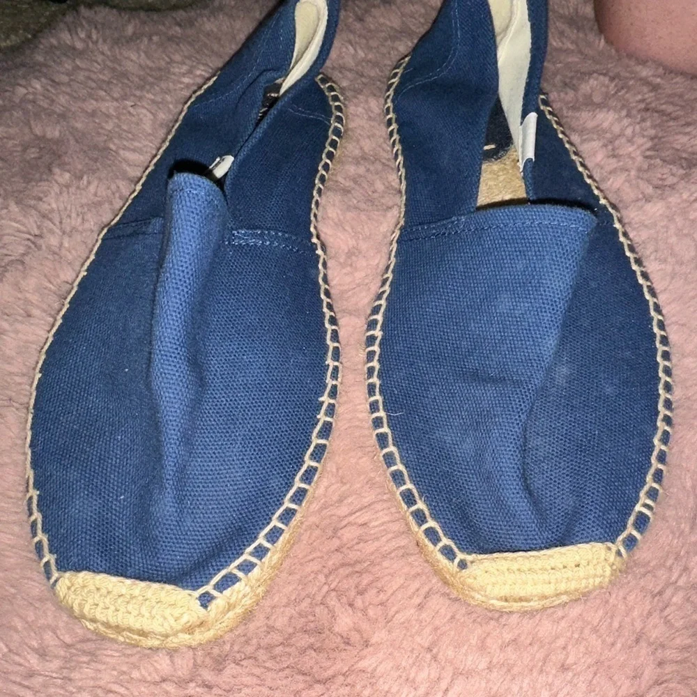 Soludos women’s espadrille blue slip on flats 9.5 vacation spring summer