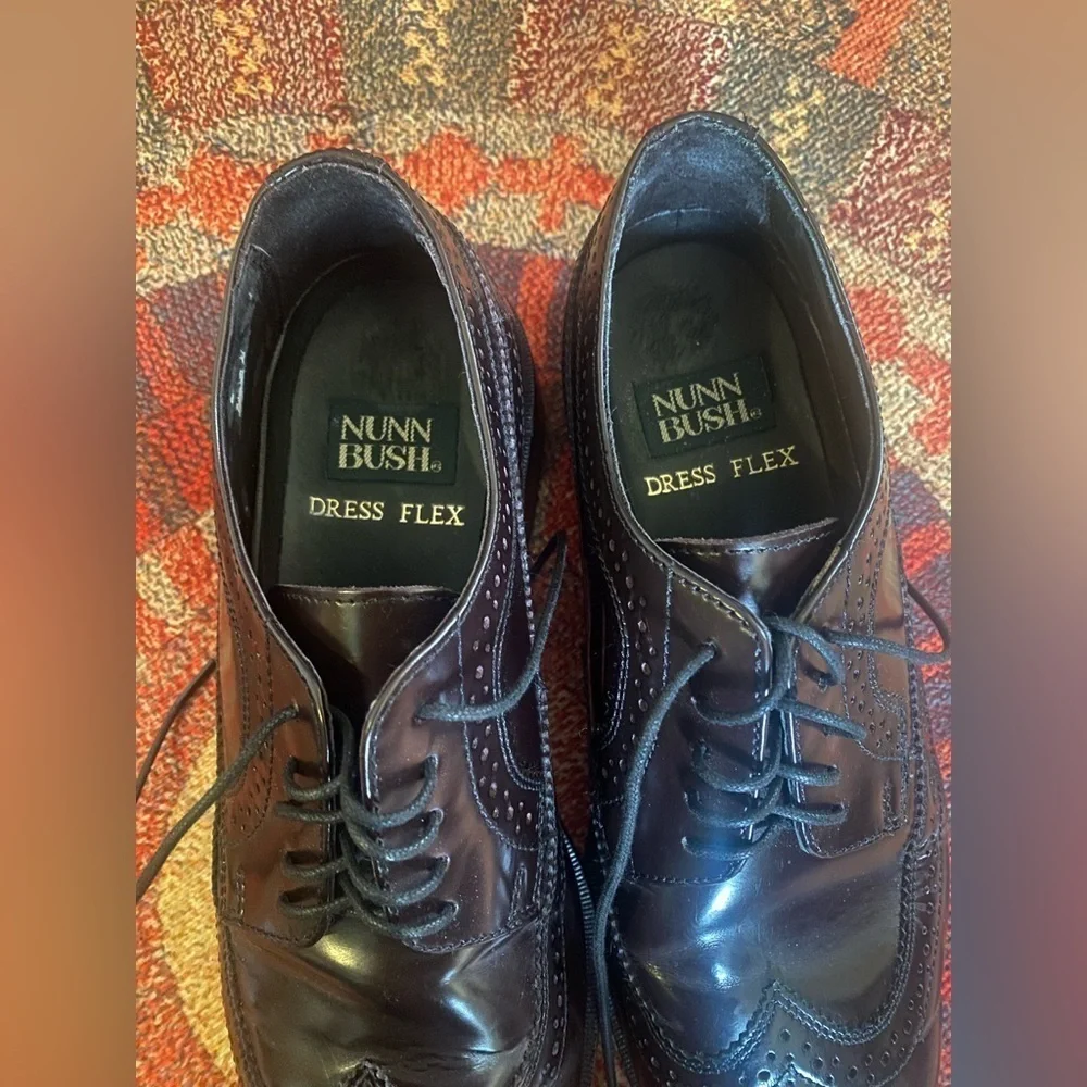 Nunn Bush elegant formal