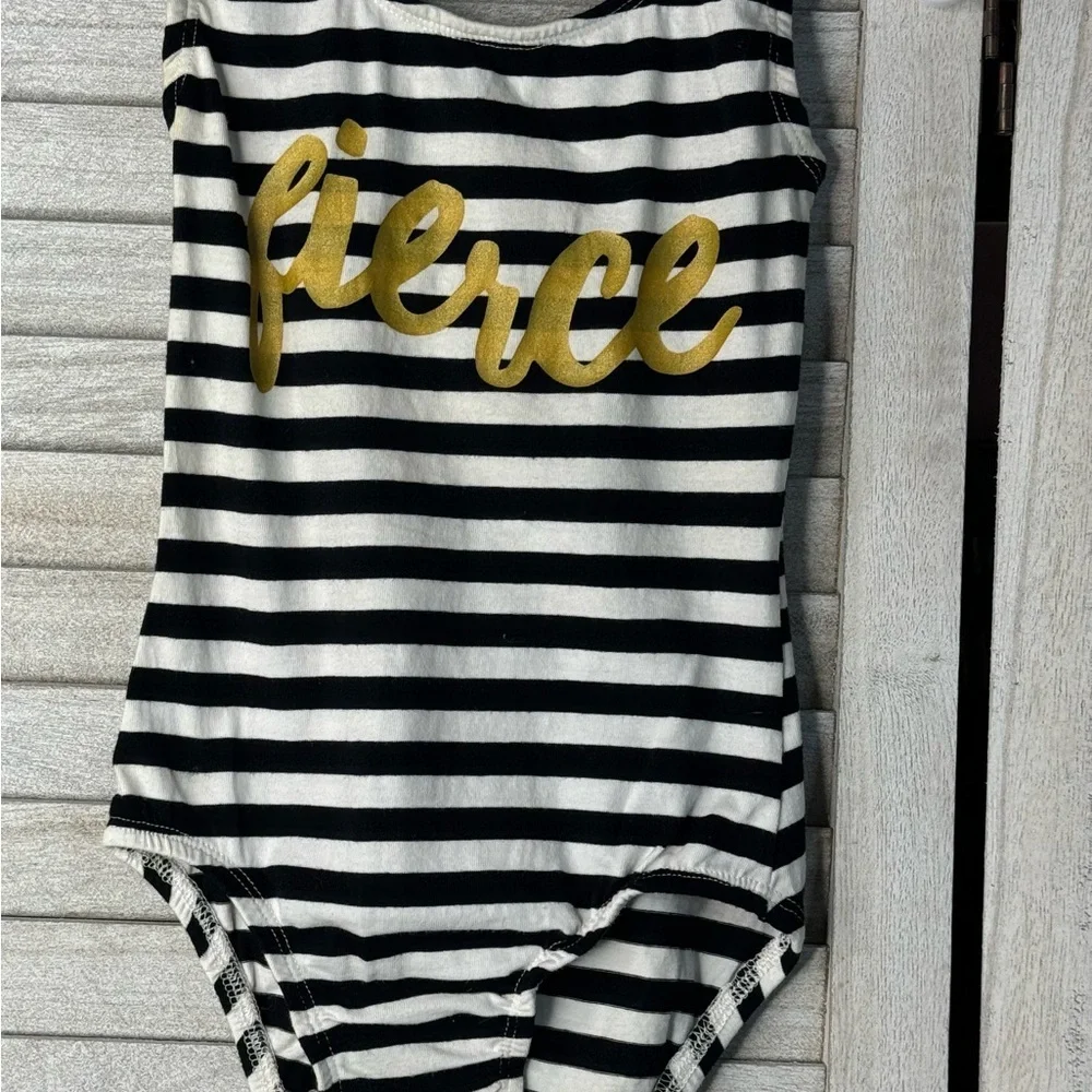 Morgan + Mae Co. Small Shop Leo, Size 3/4. Great Condition.Fierce Leo.
