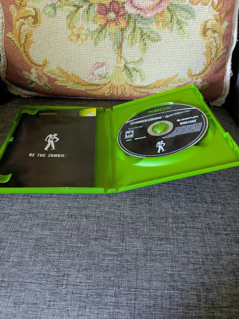Stubbs the Zombie: Rebel Without a Pulse - Xbox Green Case