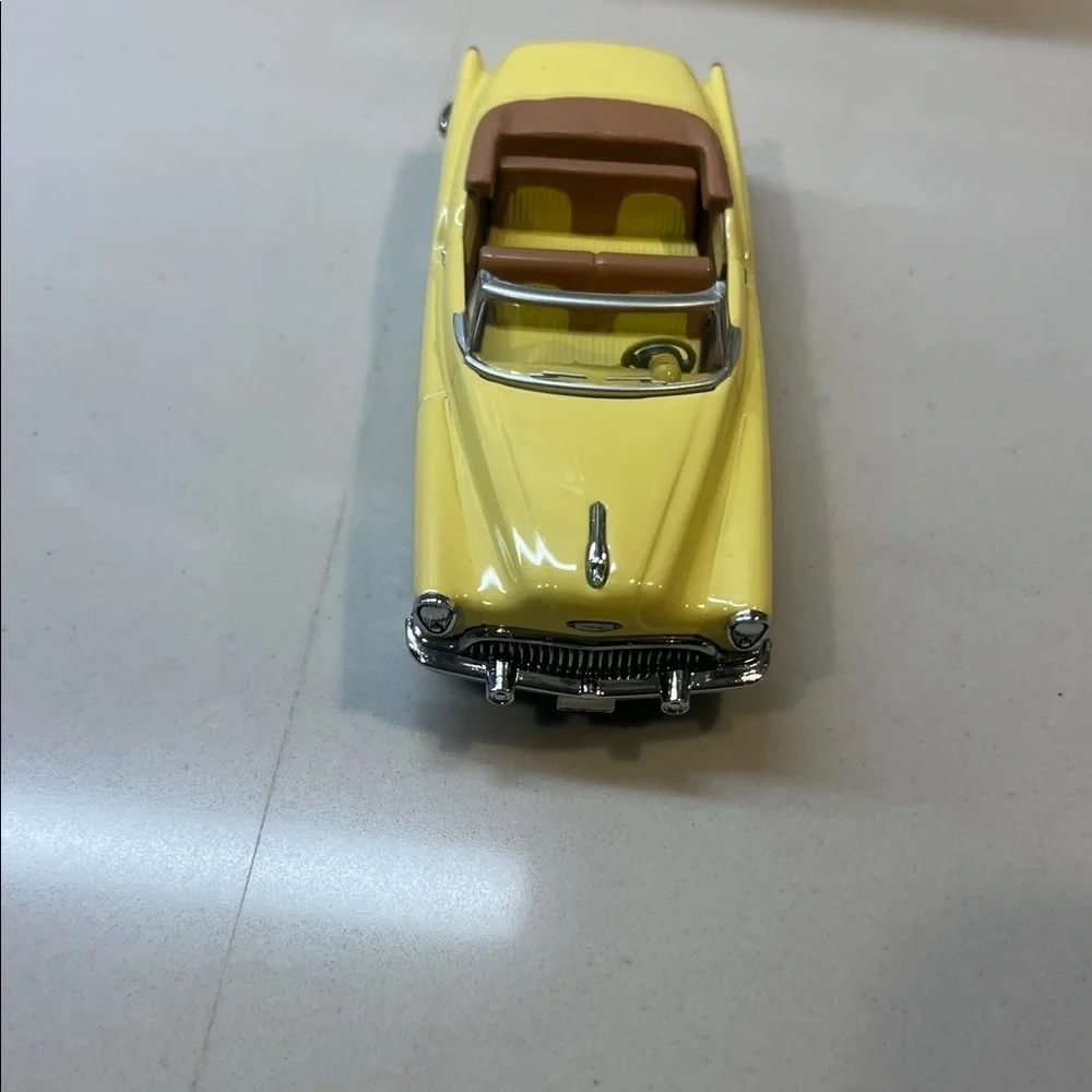 MATCHBOX this yellow