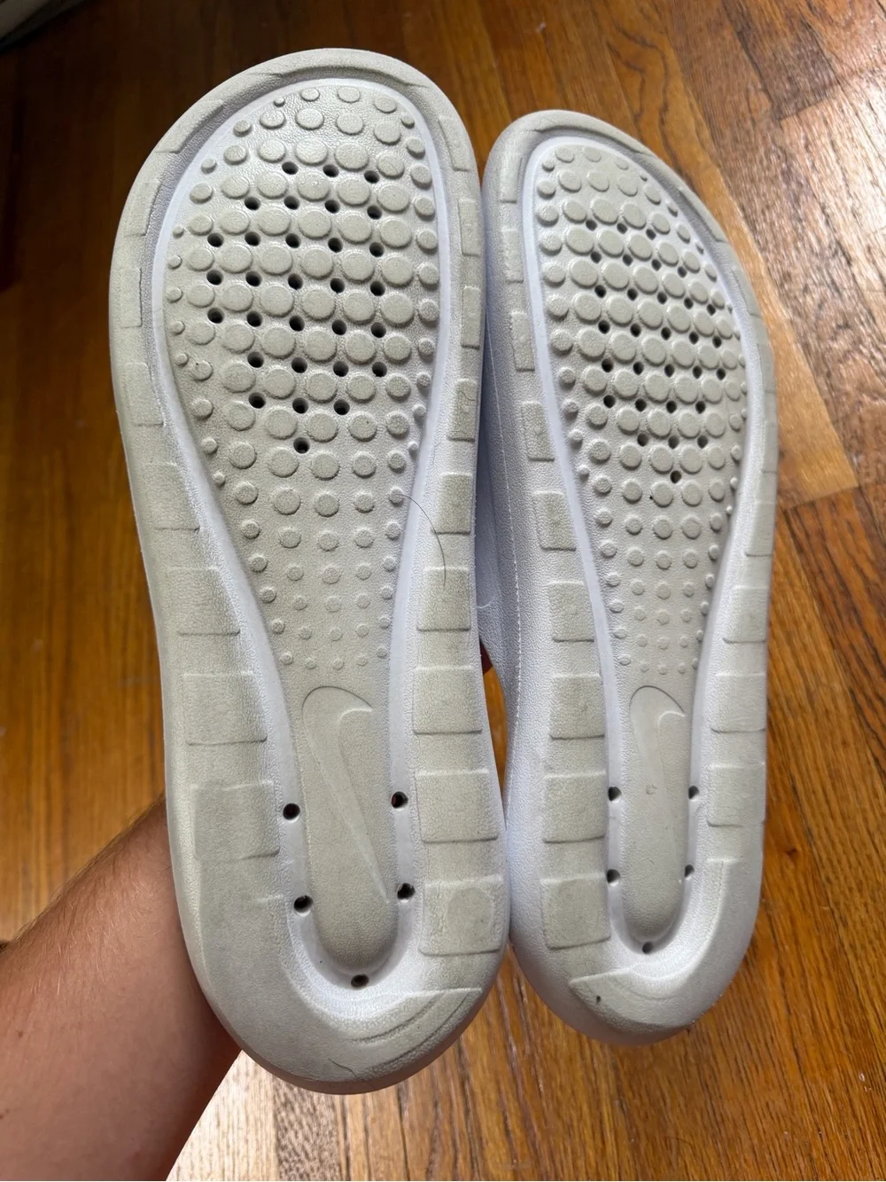 Nike easy white