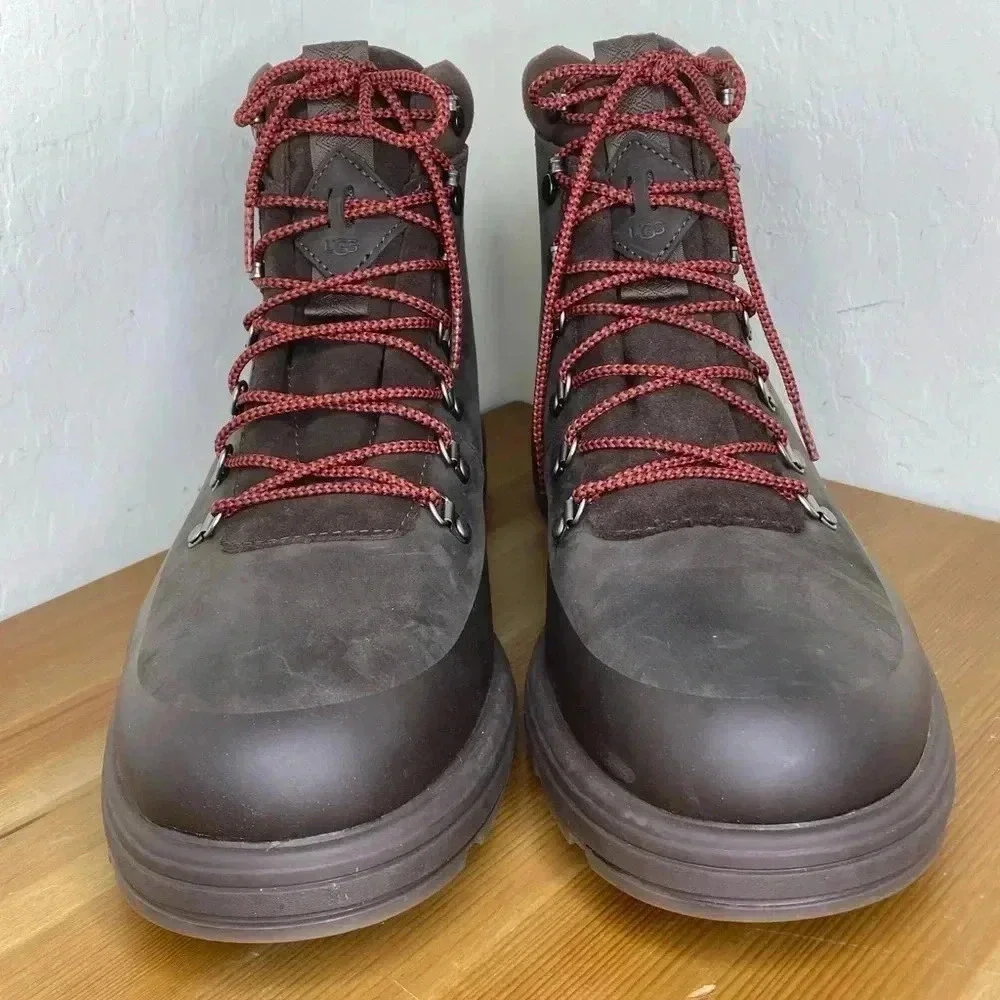 UGG or vintage