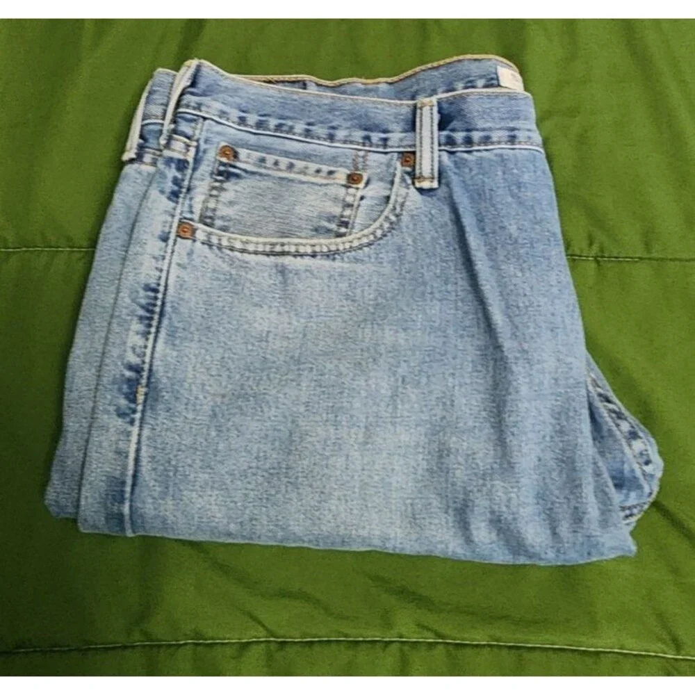 Levis these levis