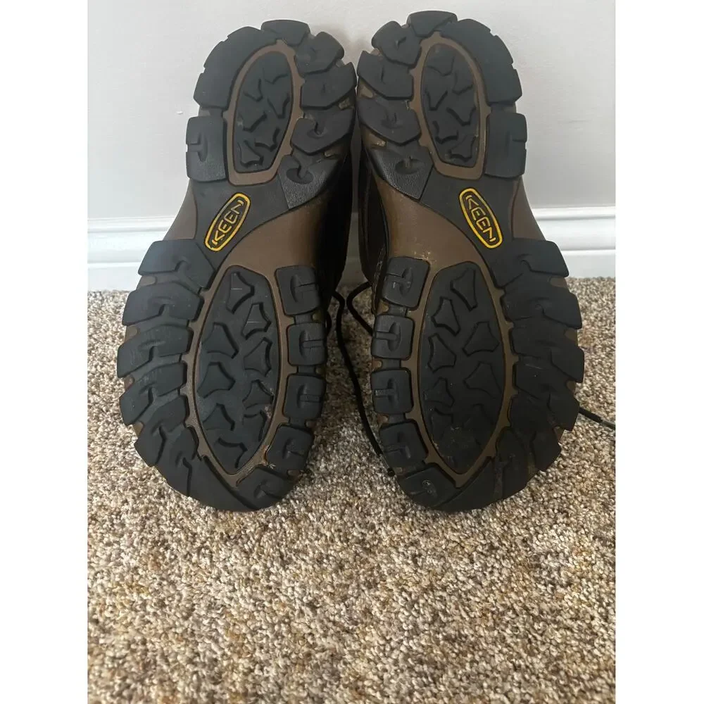 Keen men size