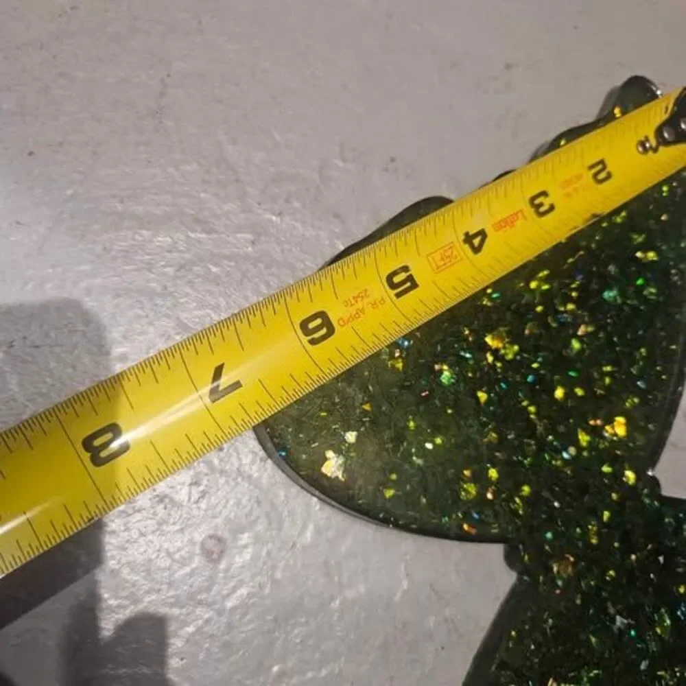Unbranded handmade resin