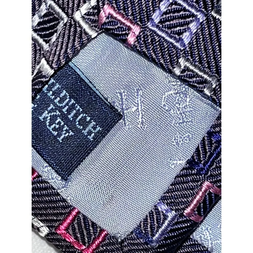 Purple hilditch key