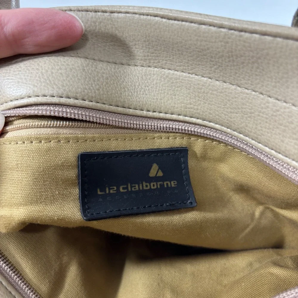 Liz Claiborne liz claiborne