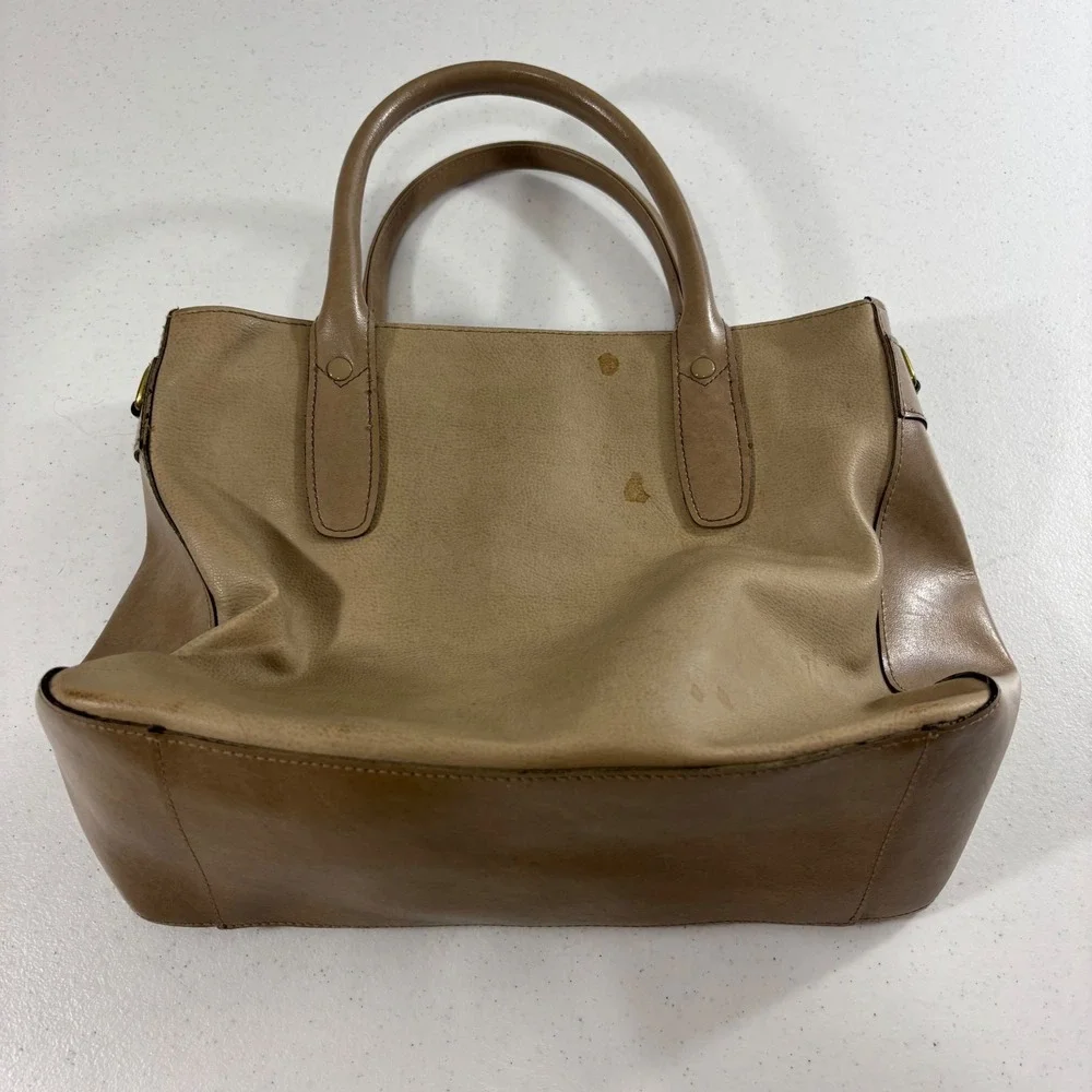 Liz Claiborne liz claiborne