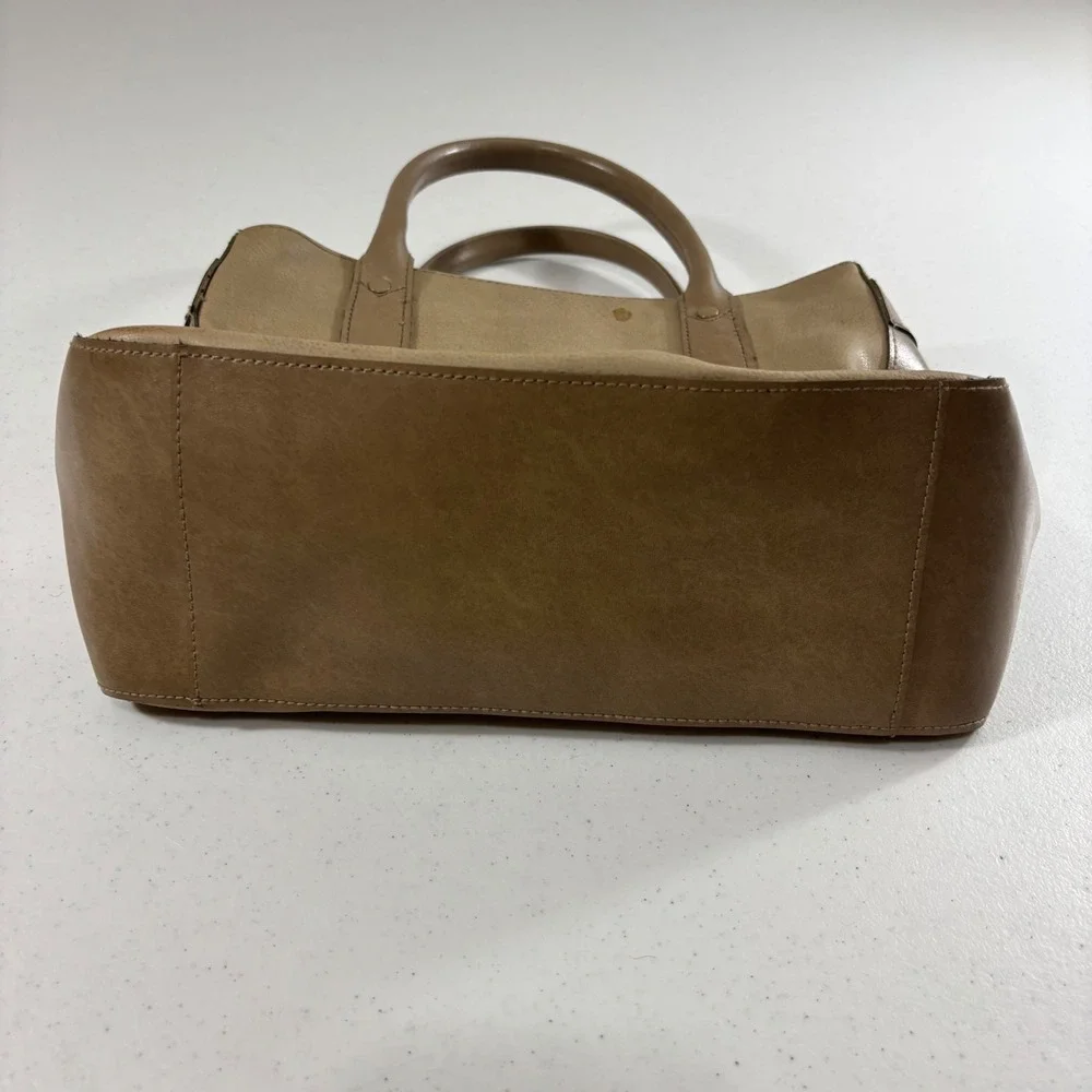 Liz Claiborne liz claiborne