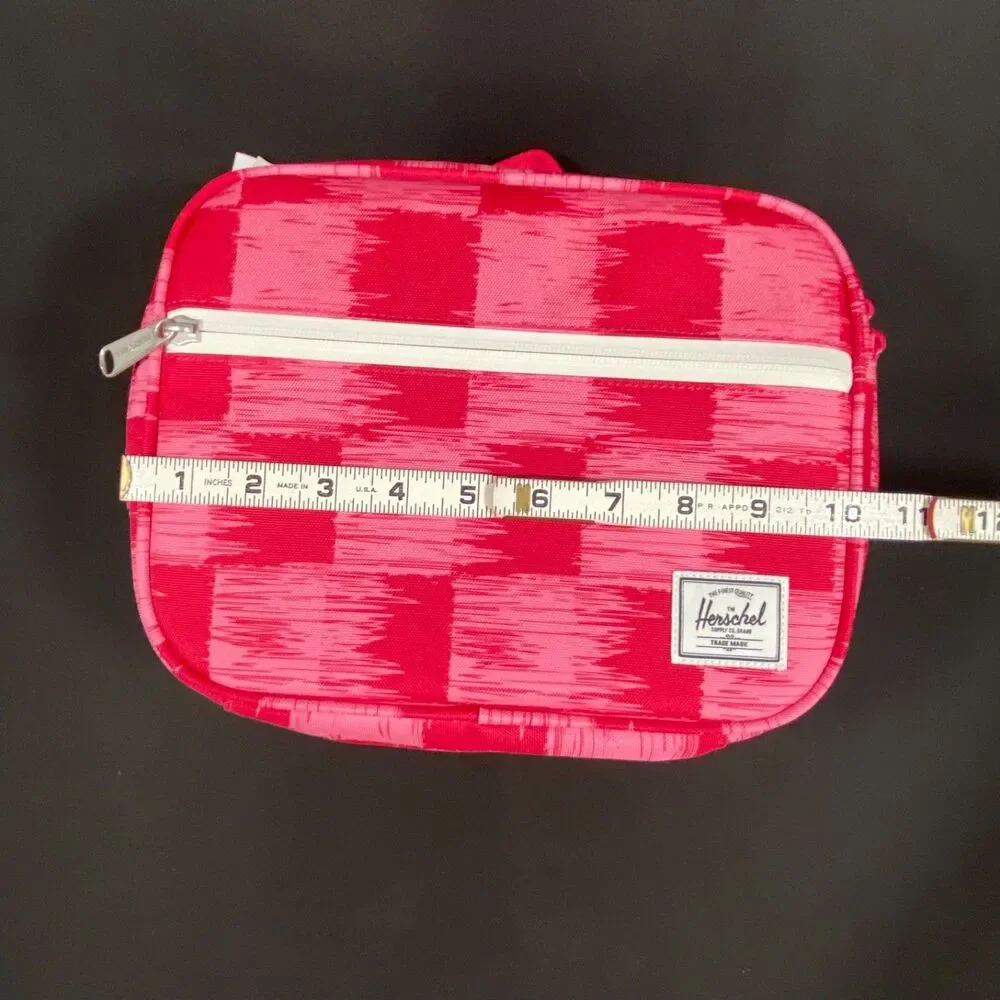 Herschel Supply Co. box quiz raspberry
