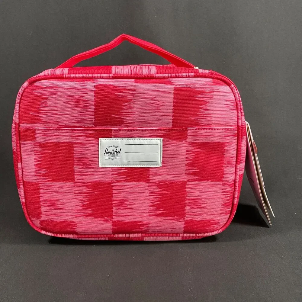 Herschel Supply Co. quiz pink lunch