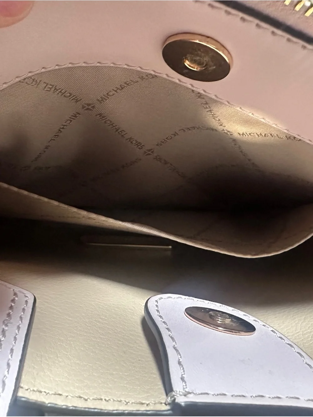 Michael Kors compact leather