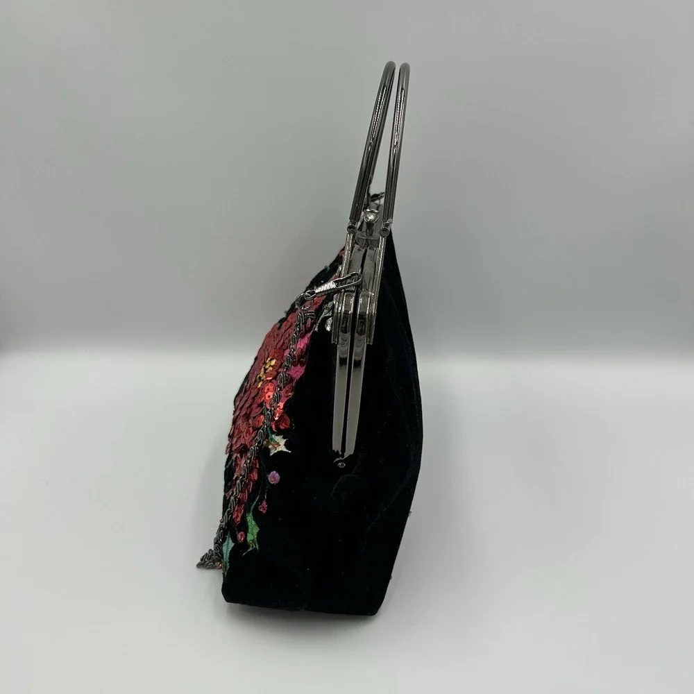Vendula London preowned 270