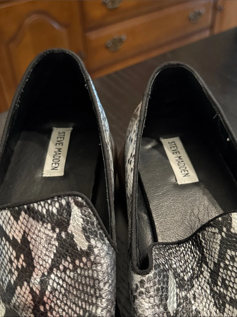 Steve Madden eye catching