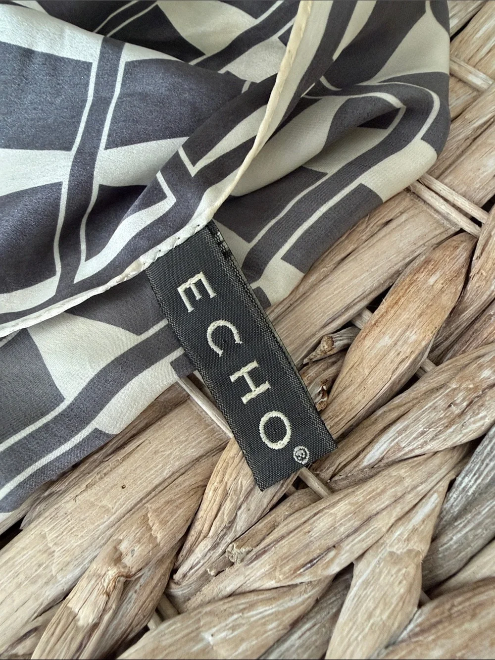 Echo elegant silk