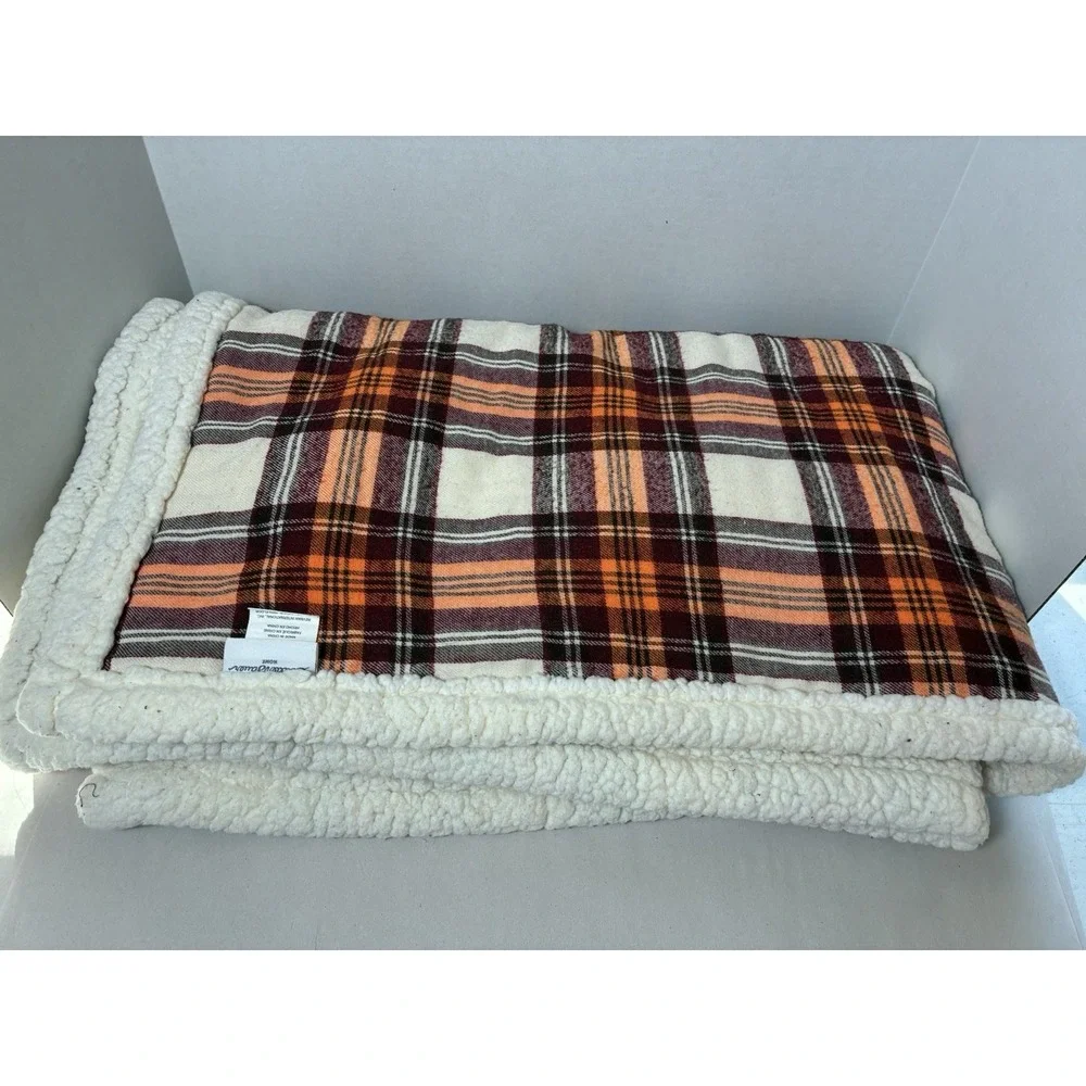 Eddie Bauer Throw Blanket‎ Reversible Sherpa Fleece Bedding Edgewood Plaid 50x60