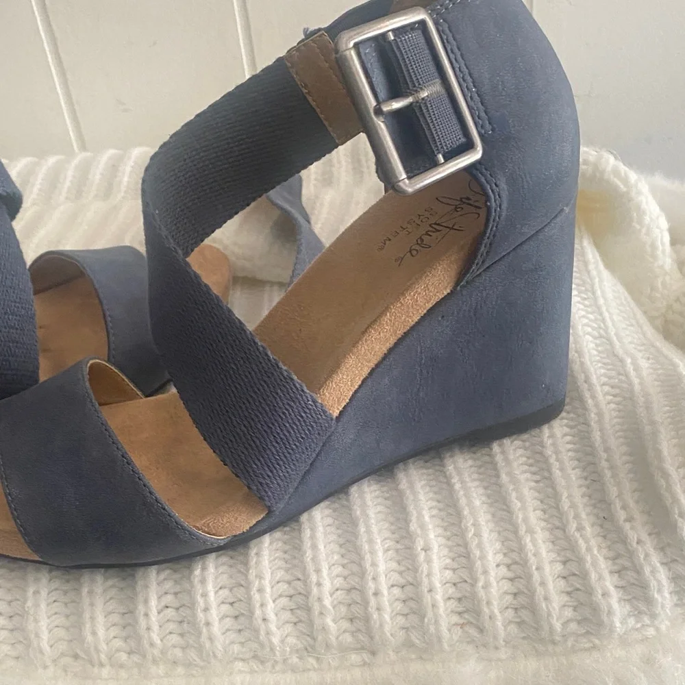 Life Stride stylish wedge
