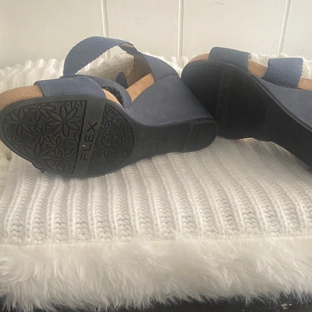 Life Stride stylish wedge