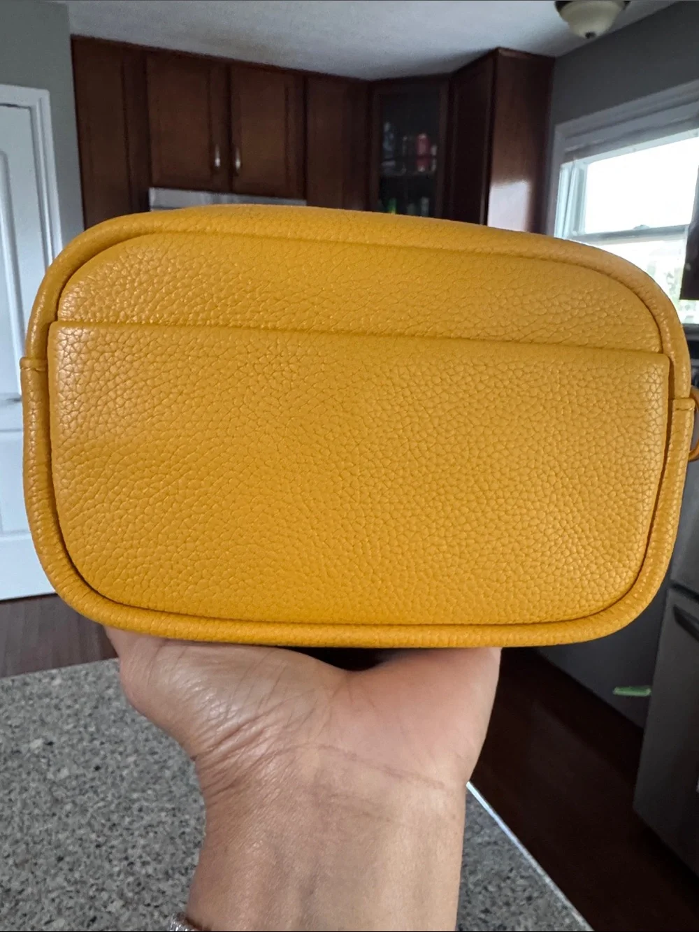 Tory Burch compact pebbled